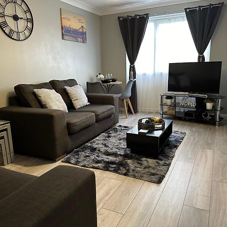Modern Cosy Warm Home With Free Parking Chelmsford Dış mekan fotoğraf